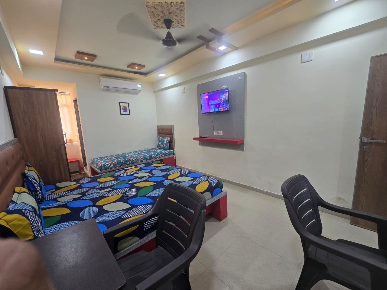 A One PG Malabar – Photo 6