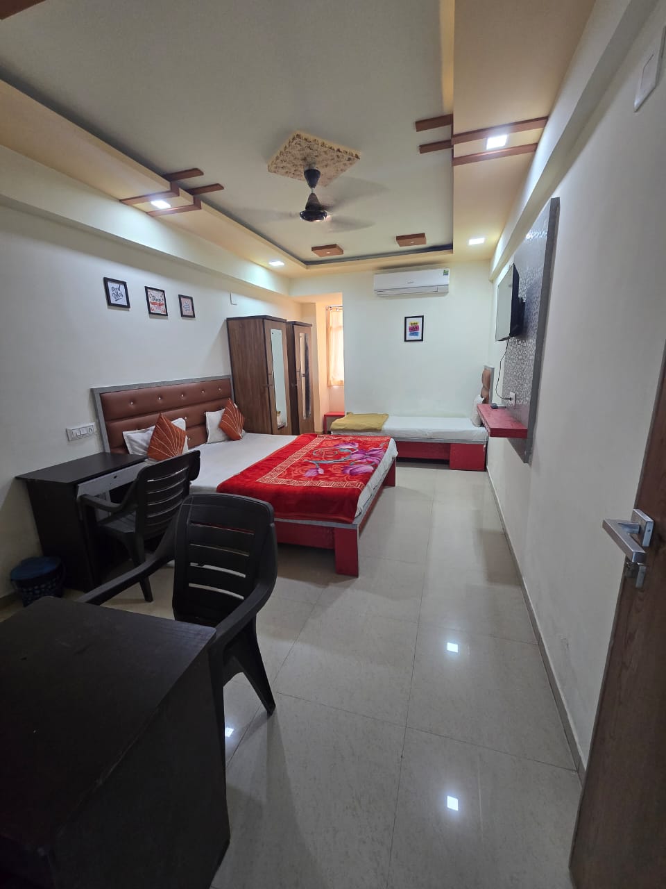 A One PG Malabar – Photo 15